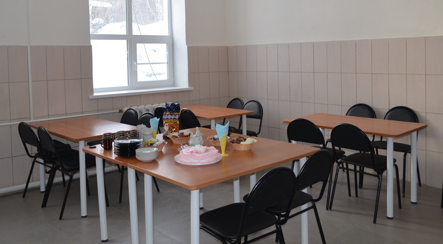 Для работников цеха &laquo;Горный&raquo; Тимлюйского цементного завода оборудована новая комната приема пищи