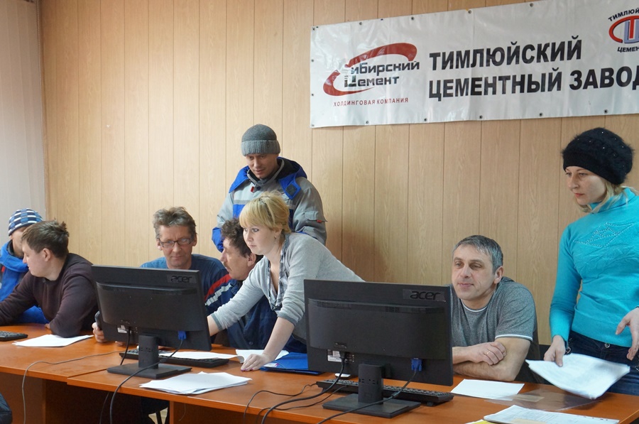 На Тимлюйском цементном заводе завершилось обучение машинистов сырьевых и цементных мельниц