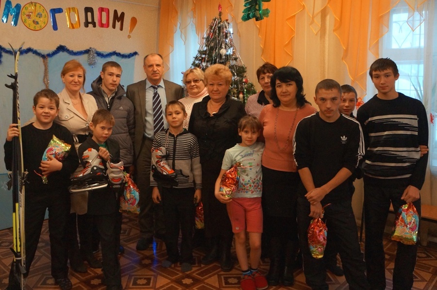 На Тимлюйском цементном заводе прошли новогодние праздники и конкурсы
