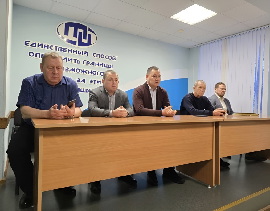 На Топкинском цементном заводе прошли встречи управляющего директора с работниками цехов и подразделений