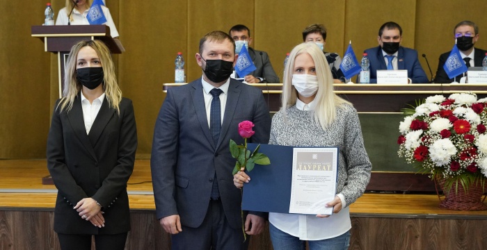 Продукция «Топкинского цемента» вошла в линейку «100 лучших товаров России»