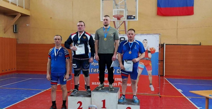 Сотрудник Ангарского цементно-горного комбината выиграл чемпионат Иркутской области по гиревому спорту