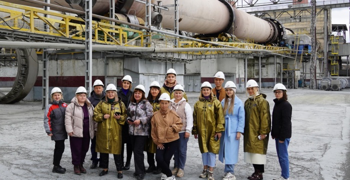 В рамках «Сибирской медианедели» состоялся пресс-тур в АО «Искитимцемент»
