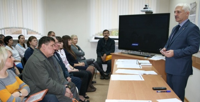 Управляющий директор &laquo;Красноярского цемента&raquo; провел традиционные встречи с заводчанами