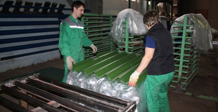 Комбинат &laquo;Волна&raquo; отгружает продукцию для восстановления жилых домов в Хакасии