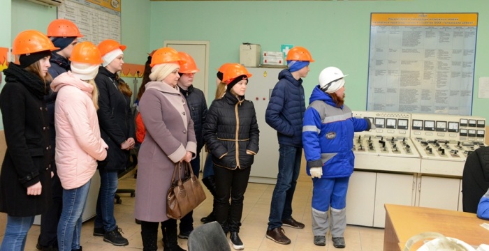 На Топкинском цементном заводе прошли экскурсии для школьников