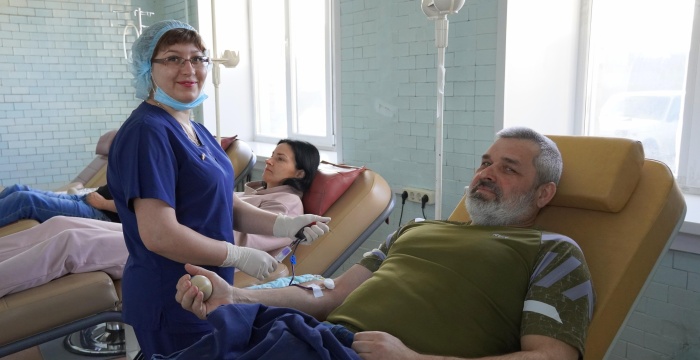 Работники АО «Искитимцемент» провели акцию к Всемирному дню донора крови