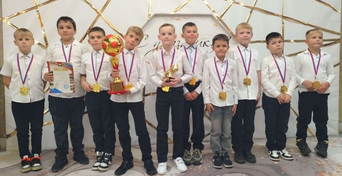 Детско-юношеская команда футбольного клуба «Сибцем» стала победителем первенства города Кемерово по мини-футболу